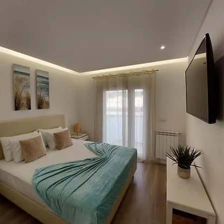 Life Apartment, New, Elegant And Cozy